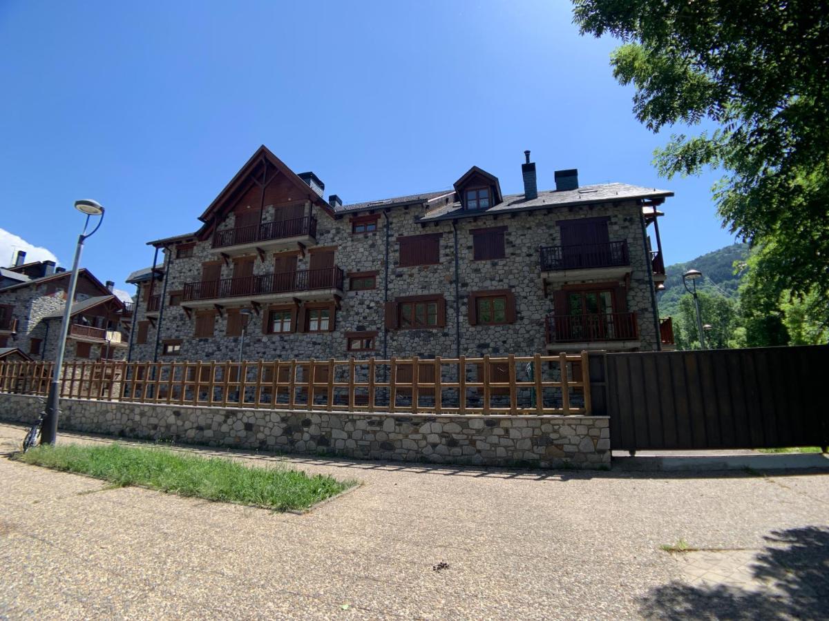 B31 - Urb. La Coma 3º - Villmor Lägenhet Benasque Exteriör bild